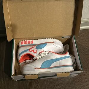 Gently worn puma Roma